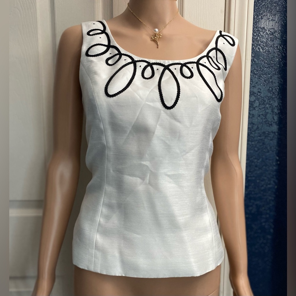 Kasper White Fitted Embellished Tank Top